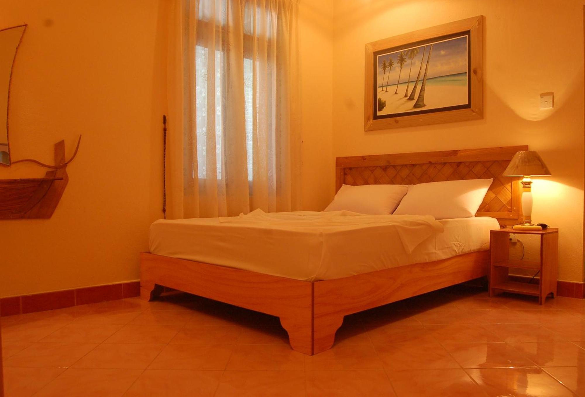 Vaali Maldives Island Escapes & Dive Hotel Felidhoo Exterior foto